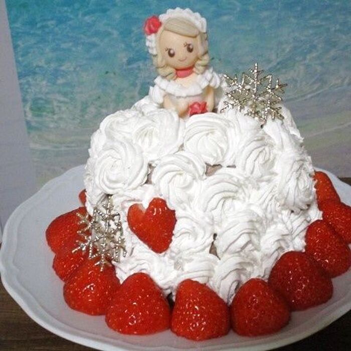 クリスマスに喜ばれる！苺たっぷりのプリンセスケーキ♡余った天ぷら粉の活用方法！