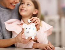 子どものお小遣いはいくらあげたらいい?FPが実践する子どもへのマネー教育とは