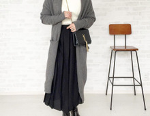 【ユニクロ】即買い決定!新鮮なワイドプリーツで大人のモノトーンコーデ