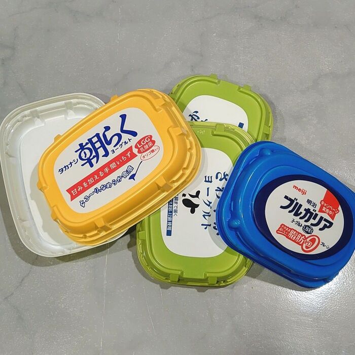 料理中のイライラ!ストレス解消ヨーグルトのフタが解決
