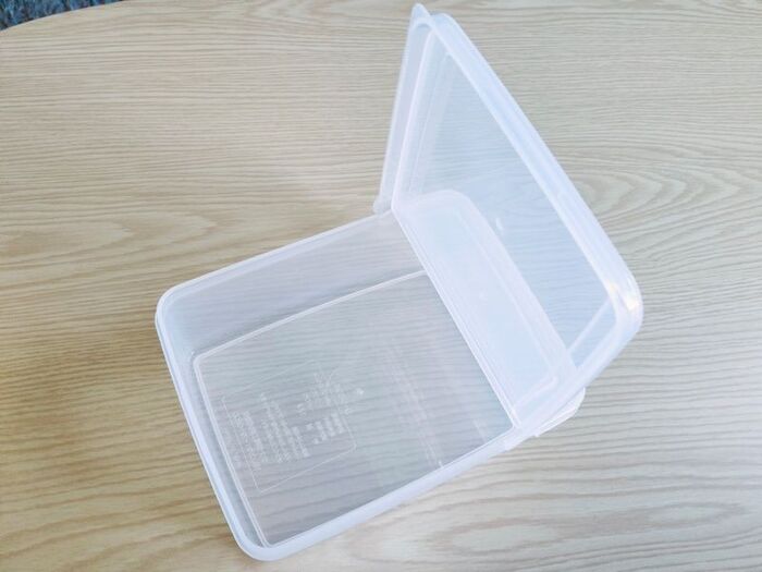 便利な「蓋が立つタッパー」です♪