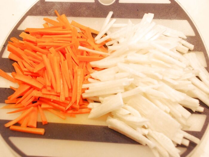 ベトナム風なますを作ります