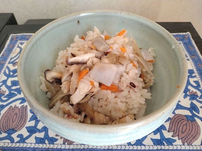 根菜・シイタケの炊き込みご飯