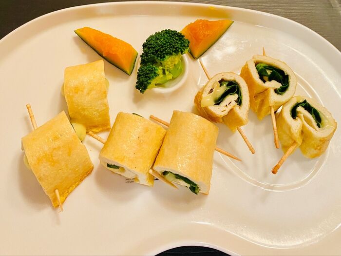 油揚げとほうれん草とチーズのピカタ