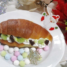 3ステップで完成!塩パントッツォ~!デーツとキウィフルーツ・ラムネ入り♪