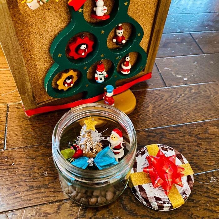 まさかの?!ホワイトクリスマスツリー!これなら気楽に外に飾れますよ