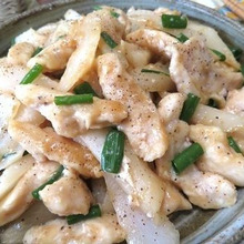 大根もむね肉もツルン♪ 鶏むね肉とささがき大根の生姜炒め