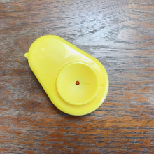 茹でる前にプッチン!でスルッと皮が剥けます