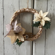 10分ワンコインDIY!!ダイソーで品ある大人クリスマスリース