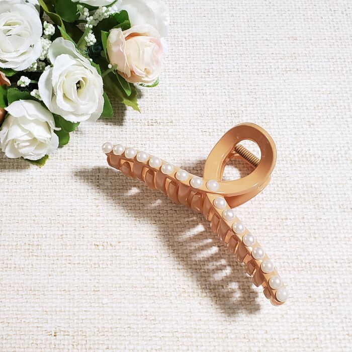 100均材料で簡単ヘアクリップ