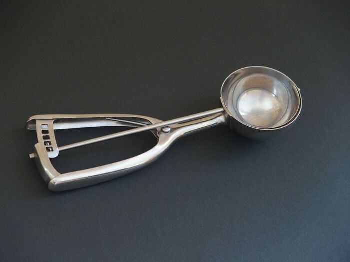 見た目がかわいくなる思い出のアイスディッシャー