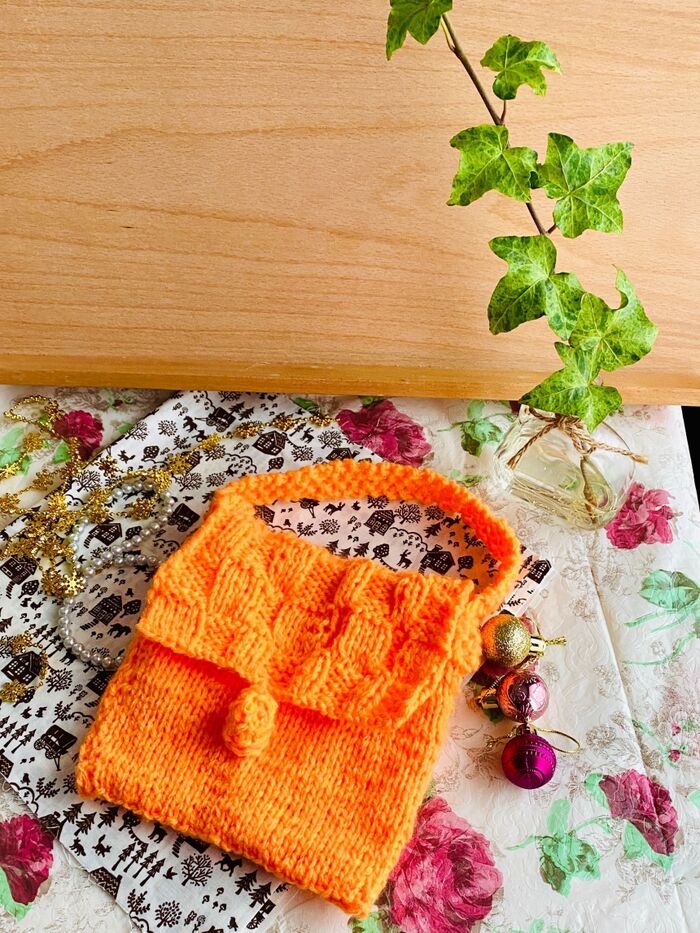 毛糸1個でミニバッグ