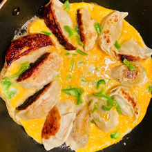 冷凍餃子の王将でスペイン風オムレツ(*´∀`)♪