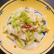 初めて使う食材は野菜炒めから!麺つゆが決めて!大豆ミートと白菜の炒め物