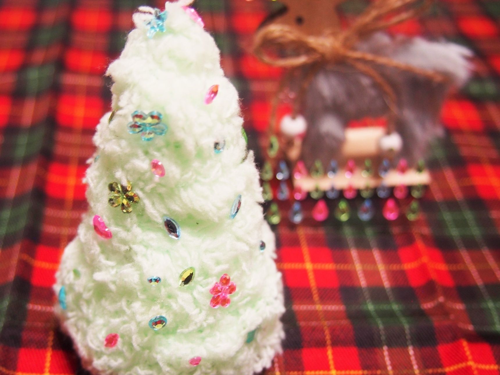 100均商品で☆キラキラのクリスマスツリーの作り方