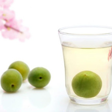 庭の恵み「梅の実で果実酢づくり」