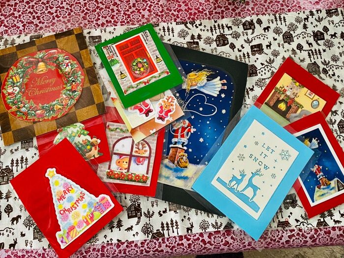 頂いたクリスマスカードでステッカー作り(*^◯^*)