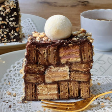 簡単手作りチョコケーキ~ウエハースアレンジ!