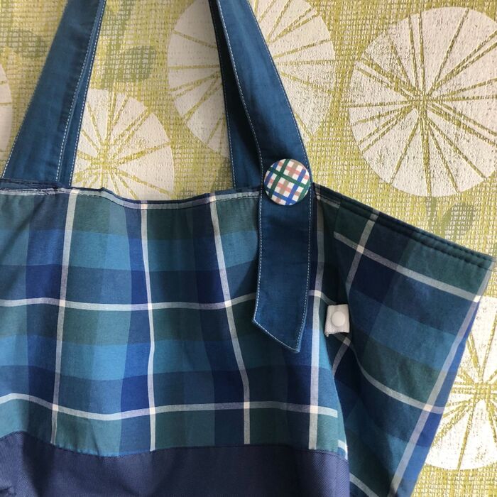 肩負担&重さ軽減!スーパーのエコバッグを簡単リメイク♪