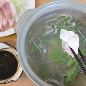 おだしの旨みたっぷり!豚肉のしゃぶしゃぶ&とろろ昆布のつけダレ