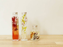 おしゃれなハーバリウムを手作りで!100均で材料をそろえてもOK