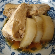 今夜は節約メニュー・ぶりかま大根