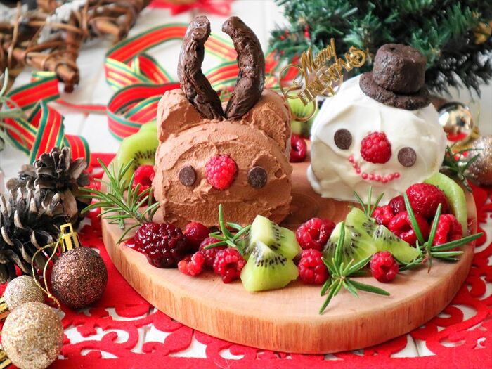 ナッペが苦手でも大丈夫!ハーフケーキ風☆トナカイとスノーマンケーキ