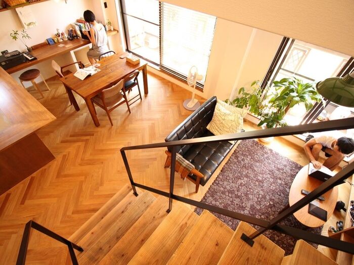 フローリングをヘリンボーンに♪