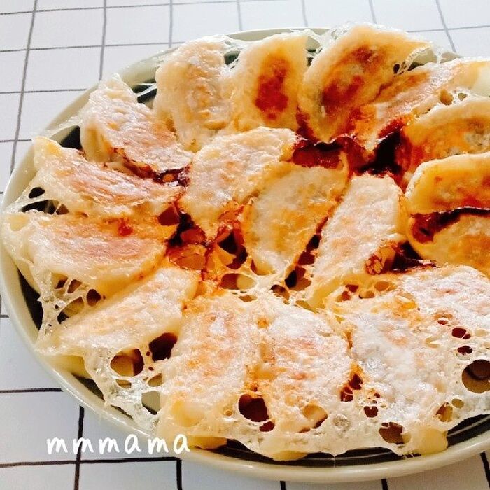 ついつい手がのびちゃう♥ヤミツキ餃子☆冷凍方法も