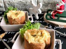 【レンチンで簡単!】クリスマスにもオススメ☆デミグラス風切り株バゲットグラタン #パンレシピ