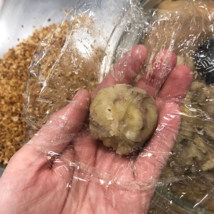 ⑥丸めて④をつければ完成!