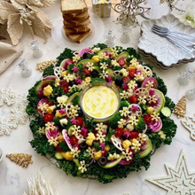 ヨーグルトチーズドレッシングでクリスマスリースサラダ