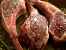 ラム肉を「ふっくらジューシー」に焼く方法