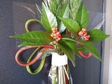 帯締めを使った玄関の正月飾り