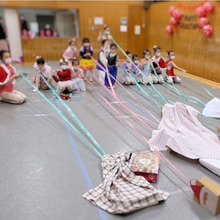 Christmasパーティー☆彡ヒモを引っ張ってプレゼント交換