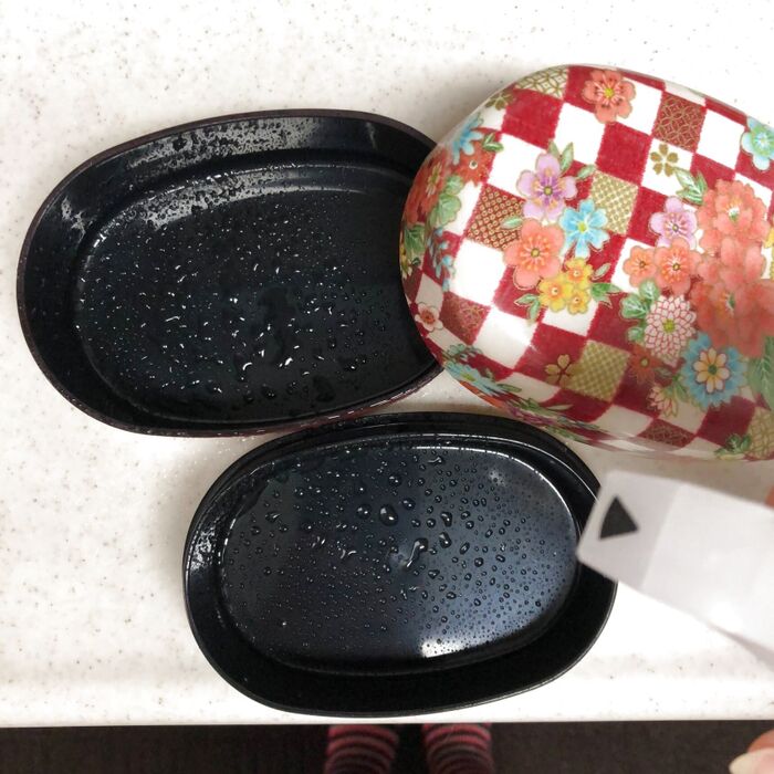 1.アルカリ電解水を吹きかける