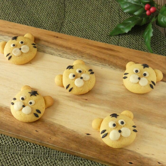 型なし★トラのデコクッキー