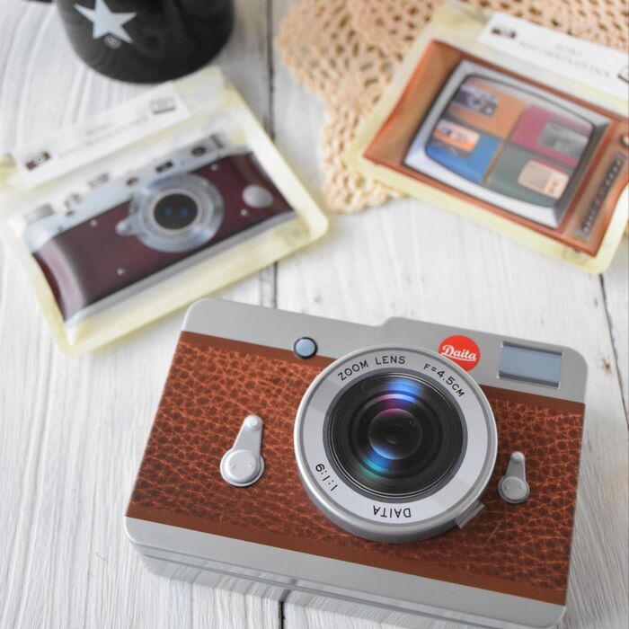 バレンタインに♡こだわり満載のカメラ缶チョコ