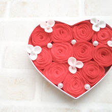 【動画】フェルトで作るバラと小花のフラワーボックス