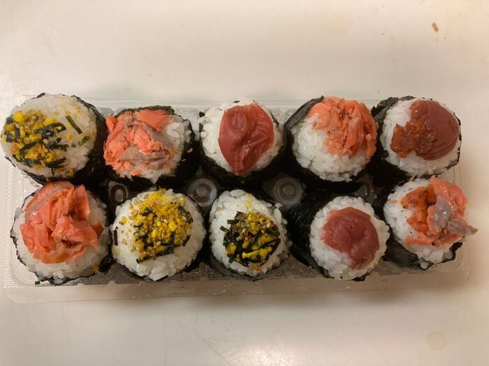 やってみた今年のチャレンジベスト3 卵のパックでおにぎり