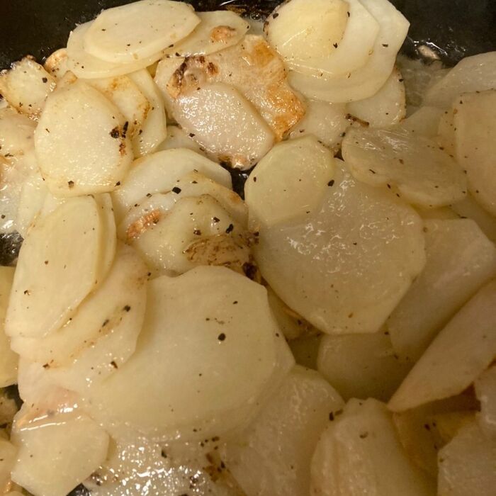 焦げ目が付くように上下入れ替えて焼きつけます