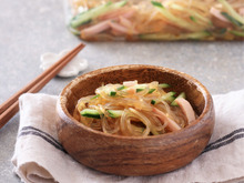作ってすぐ食べられる!味しみ春雨サラダ