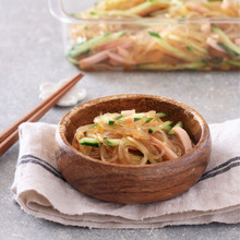 作ってすぐ食べられる!味しみ春雨サラダ