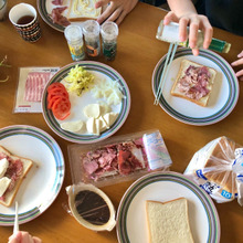 BRUNOグリルサンドメーカー みんなで楽しい朝ごはん