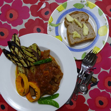 麻辣トマト🍅スペアリブ、グリエ野菜いろいろ