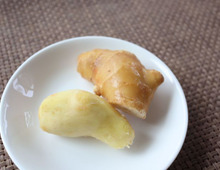 知って良かった!一瞬でしょうがの皮がむける裏ワザ★便利な冷凍保存法もご紹介
