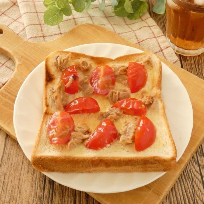 ミニトマトとツナの冷凍作りおきトースト