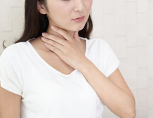 40代以降は「老け声」に注意!更年期の喉トレ&マッサージを紹介!