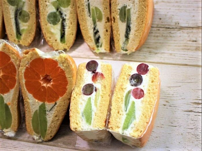 【ぶどうサンド】