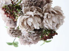 グン!と高見え♪100均造花のチープ感を消してみました